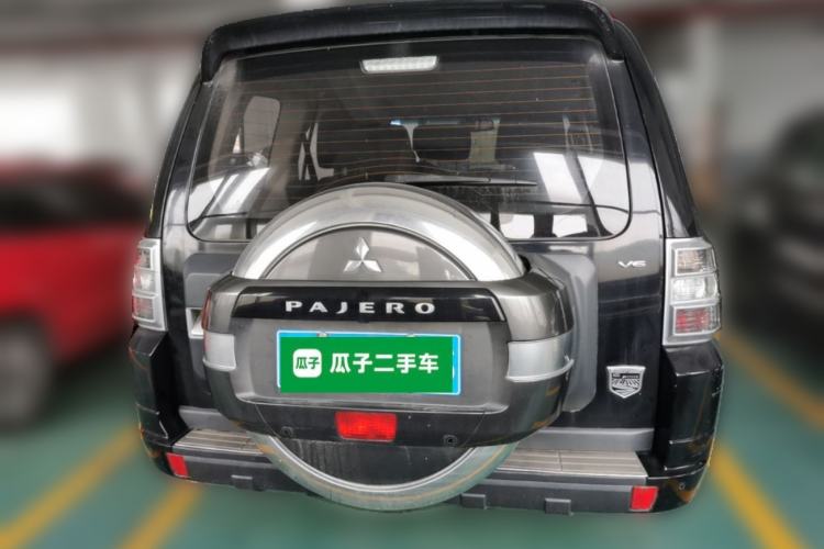 Used Mitsubishi Pajero 2019 3.0L Automatic Standard Edition Rear