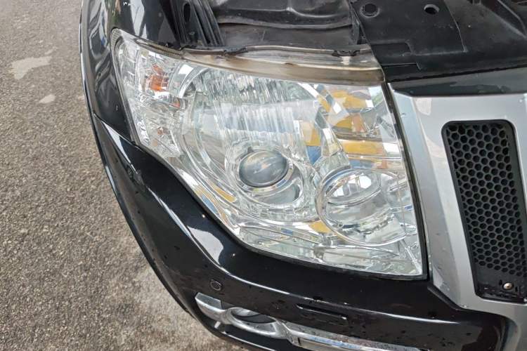 Used Mitsubishi Pajero 2019 3.0L Automatic Comfort Edition Right Front Headlight