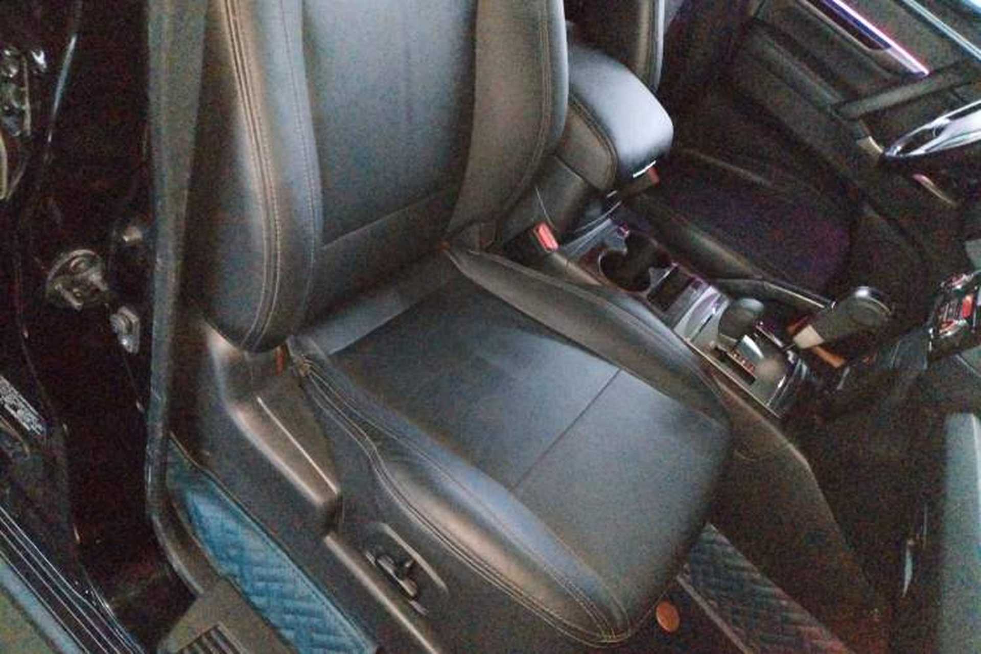 Used Mitsubishi Pajero 2019 V97 3.8L 5-Door GLS Middle East Edition Right Front Seat