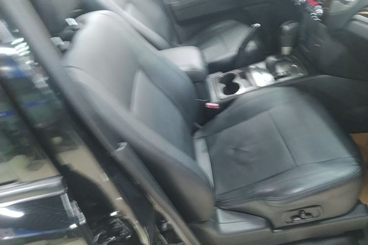 Used Mitsubishi Pajero 2019 V97 3.8L 5-Door GLS Middle East Edition Right Front Seat
