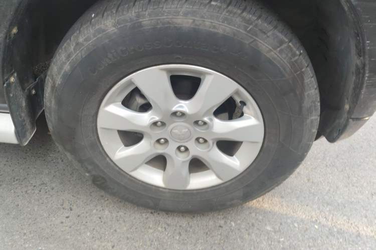 Used Mitsubishi Pajero 2019 3.0L Automatic Luxury Edition Right Front Wheel Hub