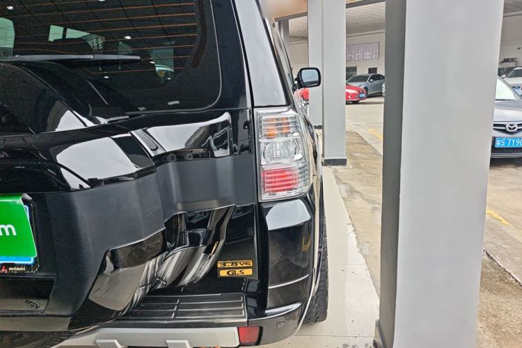 Used Mitsubishi Pajero 2019 V97 3.8L 5-Door GLS Middle East Edition Right Rear Taillight