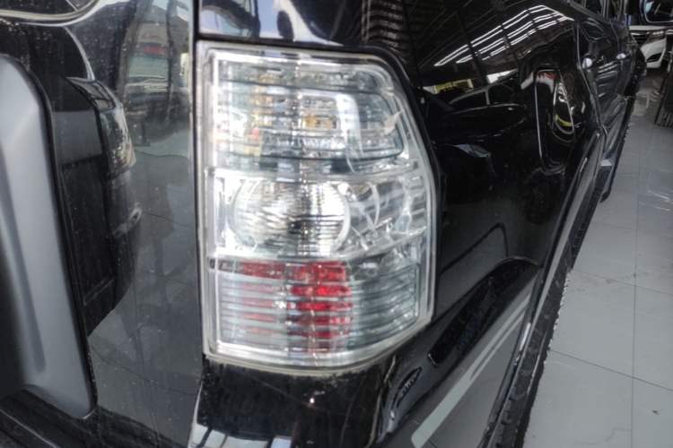 Used Mitsubishi Pajero 2019 3.0L Automatic Standard Edition Right Rear Taillight