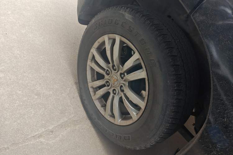 Used Mitsubishi Pajero 2019 V97 3.8L 5-Door GLS Middle East Edition Right Rear Wheel Hub