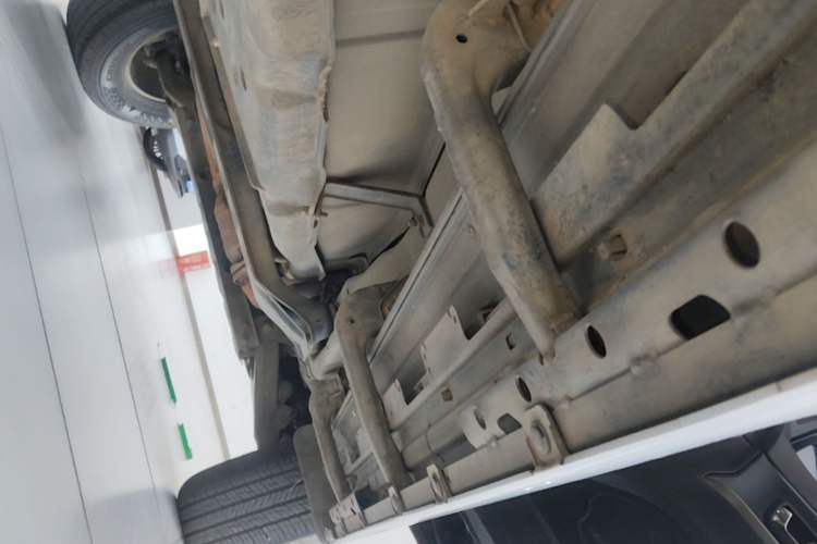 Used Mitsubishi Pajero 2019 3.0L Automatic Standard Edition Right Side Sill