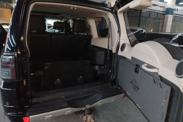 Used Mitsubishi Pajero 2019 V97 3.8L 5-Door GLS Middle East Edition Trunk
