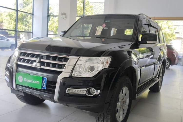 Used Mitsubishi Pajero 2019 3.0L Automatic Standard Edition Guazi used car, China used car export, Used car for sale, Used cars, Cheapest cars for sale