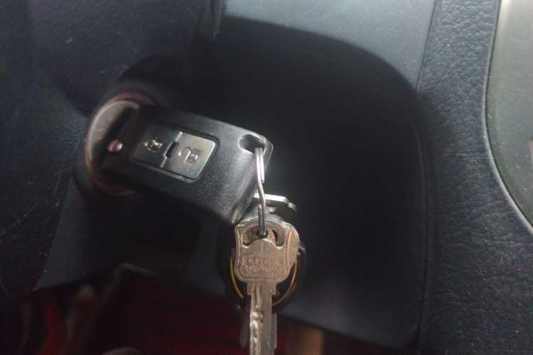 Used Mitsubishi Pajero 2019 3.0L Automatic Prestige Edition Vehicle Key