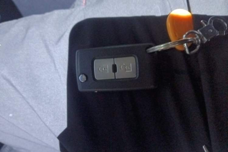 Used Mitsubishi Pajero 2019 3.0L Automatic Comfort Edition Vehicle Key