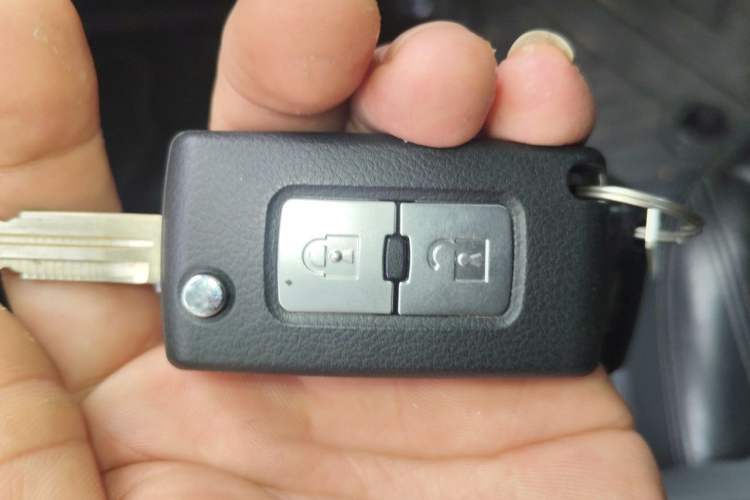 Used Mitsubishi Pajero 2019 3.0L Automatic Luxury Edition Vehicle Key