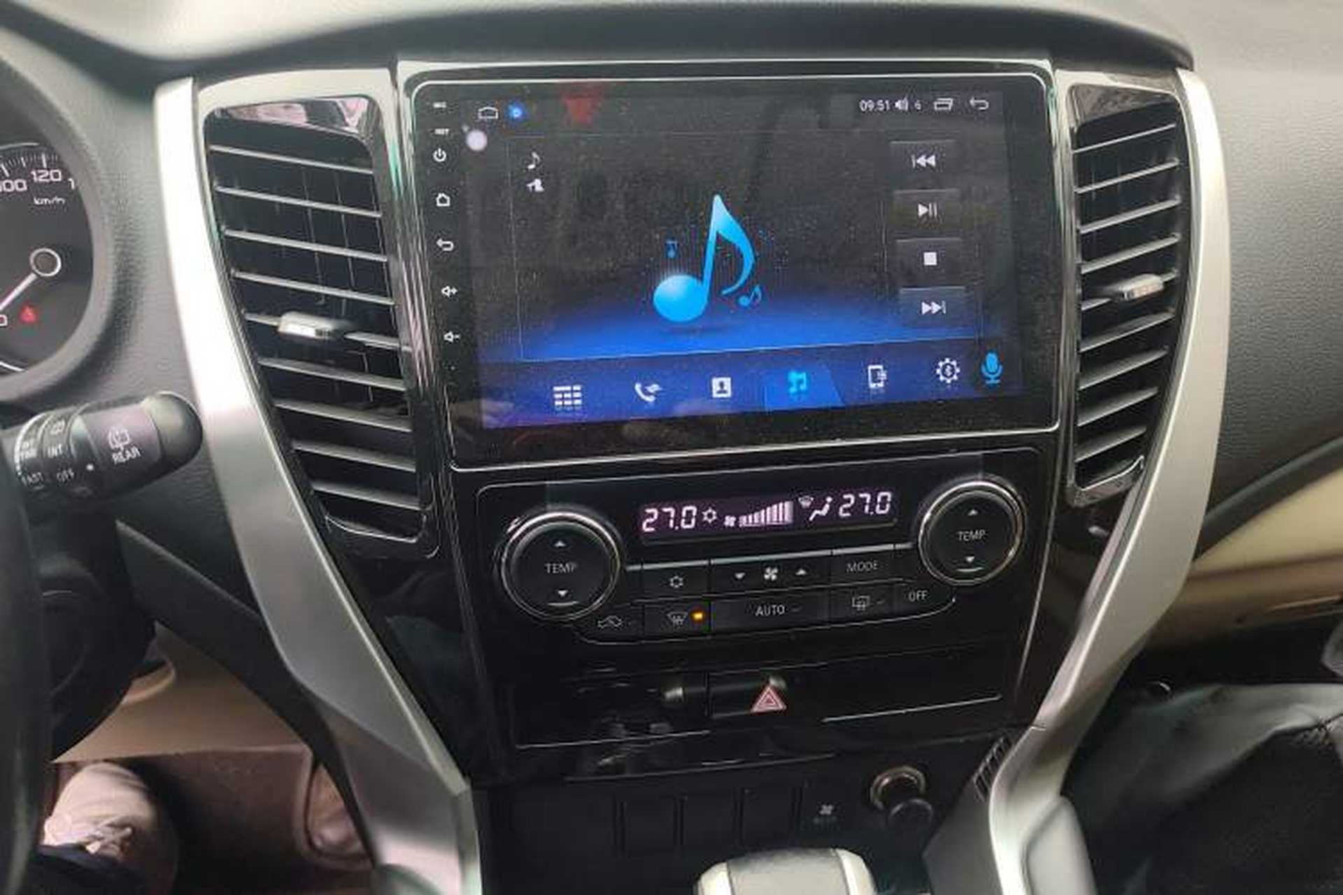 Used Mitsubishi Pajero 2019 3.0L Automatic Standard Edition Audio And AC Panel