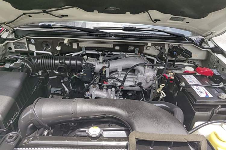 Used Mitsubishi Pajero 2019 3.0L Automatic Comfort Edition Engine Bay