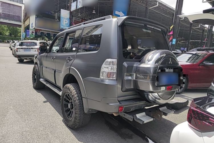 Used Mitsubishi Pajero 2019 3.0L Automatic Comfort Edition Rear Left 45 Deg