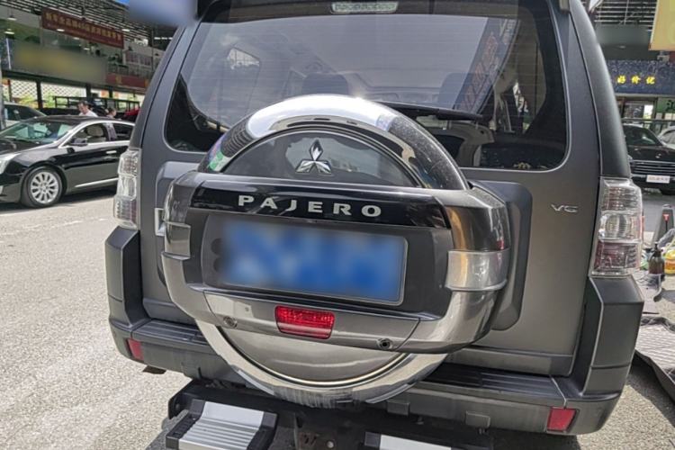 Used Mitsubishi Pajero 2019 3.0L Automatic Comfort Edition Rear
