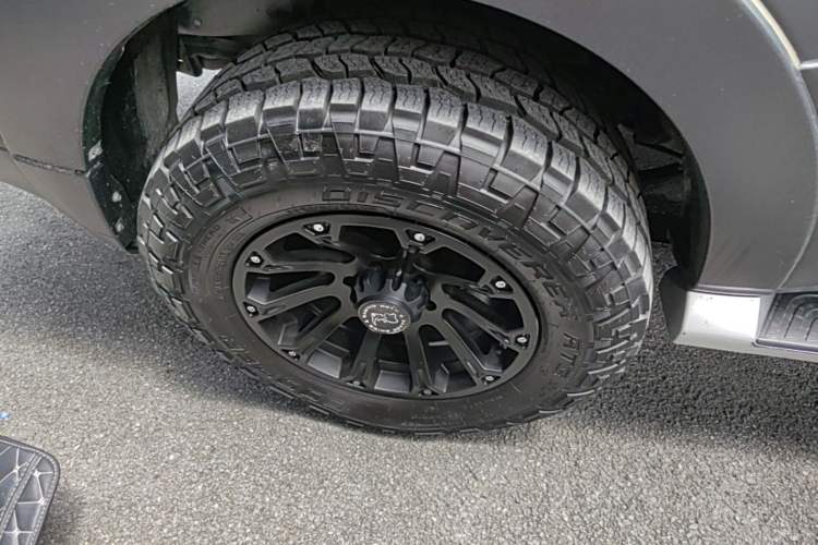 Used Mitsubishi Pajero 2019 3.0L Automatic Comfort Edition Right Rear Wheel Hub