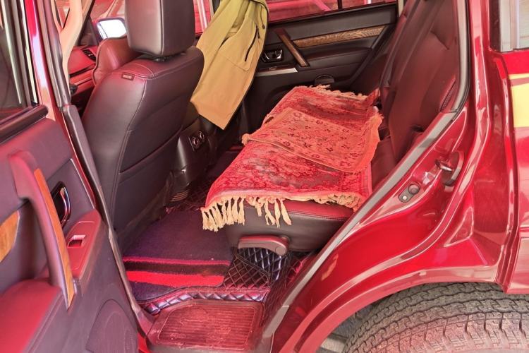 Used Mitsubishi Pajero 2019 3.0L Automatic Prestige Edition Left Rear Seat