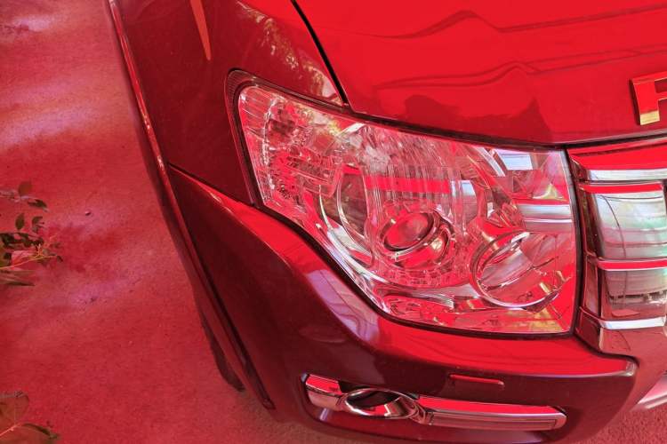 Used Mitsubishi Pajero 2019 3.0L Automatic Prestige Edition Right Front Headlight
