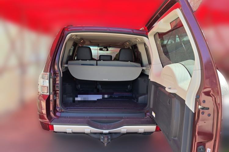 Used Mitsubishi Pajero 2019 3.0L Automatic Prestige Edition Trunk