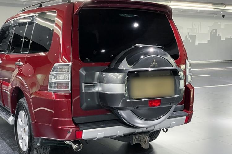 Used Mitsubishi Pajero 2019 3.0L Automatic Prestige Edition Exterior 13