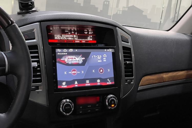 Used Mitsubishi Pajero 2019 3.0L Automatic Prestige Edition Interior 11