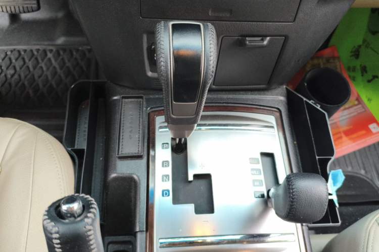 Used Mitsubishi Pajero  Gear Lever