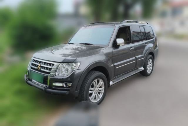 Used Mitsubishi Pajero 