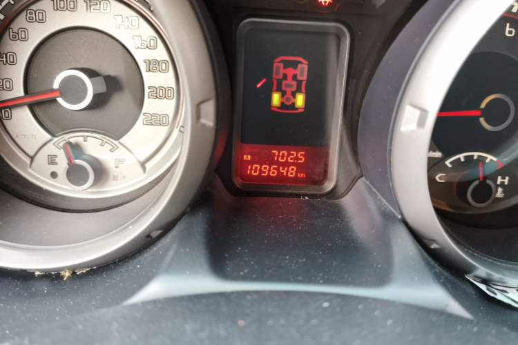 Used Mitsubishi Pajero  Odometer Close Up