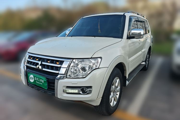 Used Mitsubishi Pajero Guazi used car, China used car export, Used car for sale, Used cars, Cheapest cars for sale