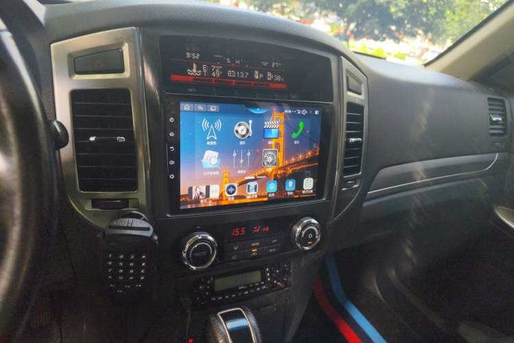 Used Mitsubishi Pajero  Audio And AC Panel