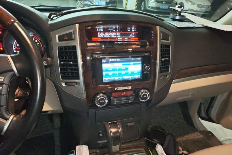 Used Mitsubishi Pajero 2019 V97 3.8L 5-Door GLS Sunroof Dual Differential – Middle East Audio And AC Panel