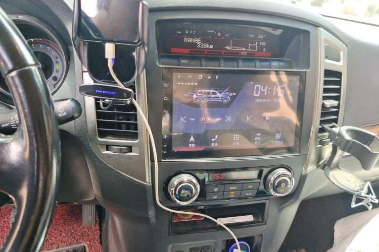 Used Mitsubishi Pajero 2019 3.0L Automatic Comfort Edition Audio And AC Panel