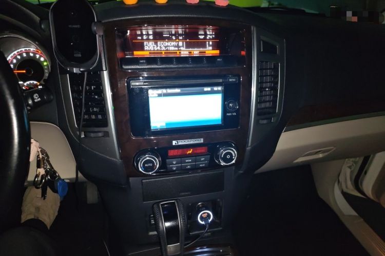 Used Mitsubishi Pajero 2019 V97 3.8L 5-Door GLS Sunroof Dual Differential – Middle East Audio And AC Panel