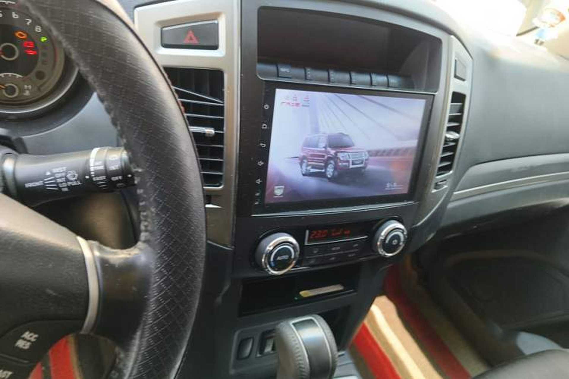 Used Mitsubishi Pajero 2019 3.0L Automatic Standard Edition Audio And AC Panel