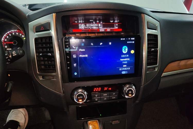 Used Mitsubishi Pajero 2019 3.0L Automatic Luxury Edition Audio And AC Panel