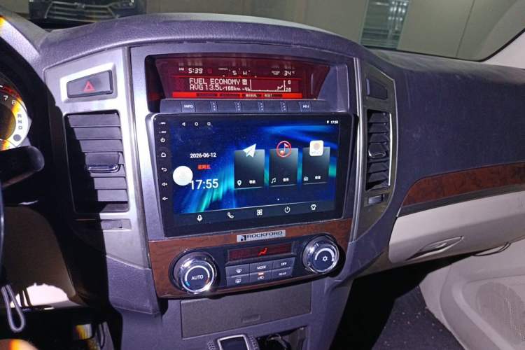 Used Mitsubishi Pajero  Audio And AC Panel
