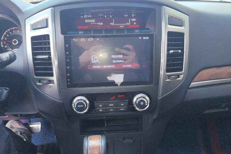 Used Mitsubishi Pajero 2019 3.0L Automatic Standard Edition Audio And AC Panel