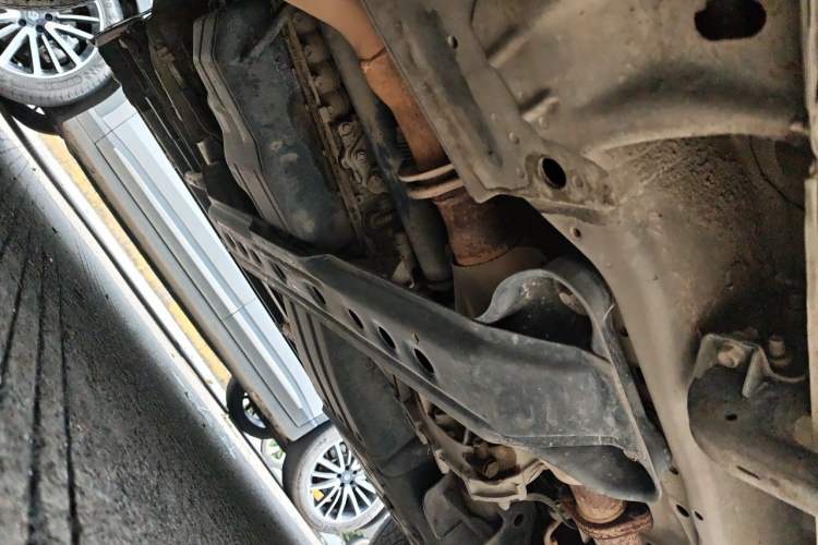 Used Mitsubishi Pajero  Chassis Front Left