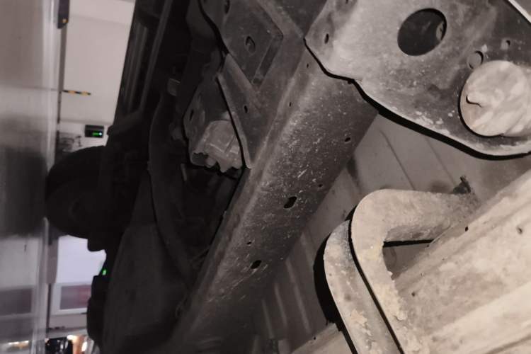 Used Mitsubishi Pajero  Chassis Front Left