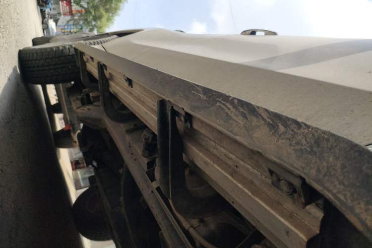 Used Mitsubishi Pajero  Chassis Front Right