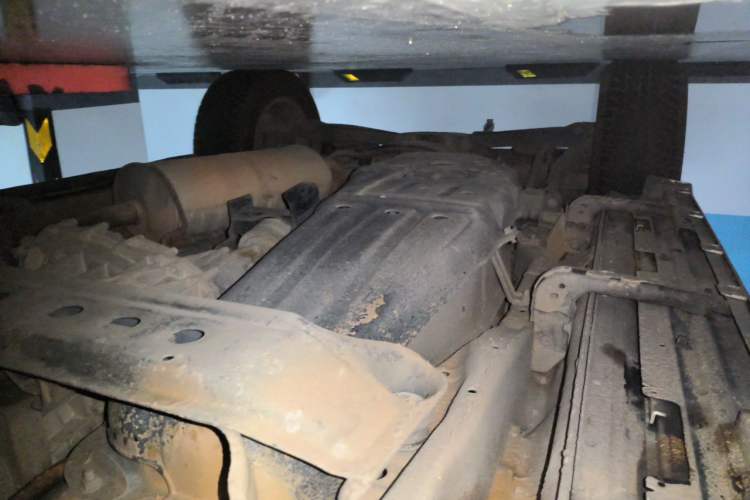 Used Mitsubishi Pajero  Chassis Front Right