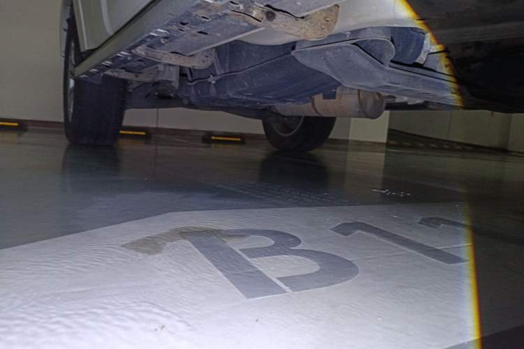 Used Mitsubishi Pajero  Chassis Front Right