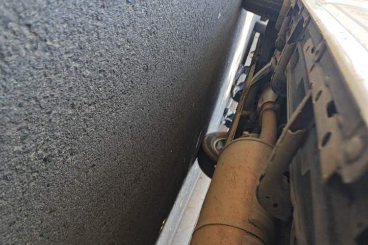 Used Mitsubishi Pajero  Chassis Rear Left