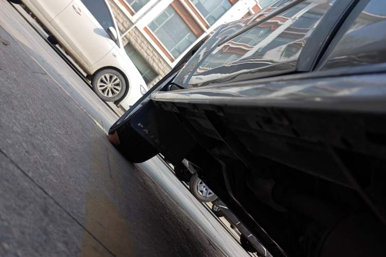 Used Mitsubishi Pajero 2019 V97 3.8L 5-Door GLS Sunroof Dual Differential – Middle East Chassis Rear Left