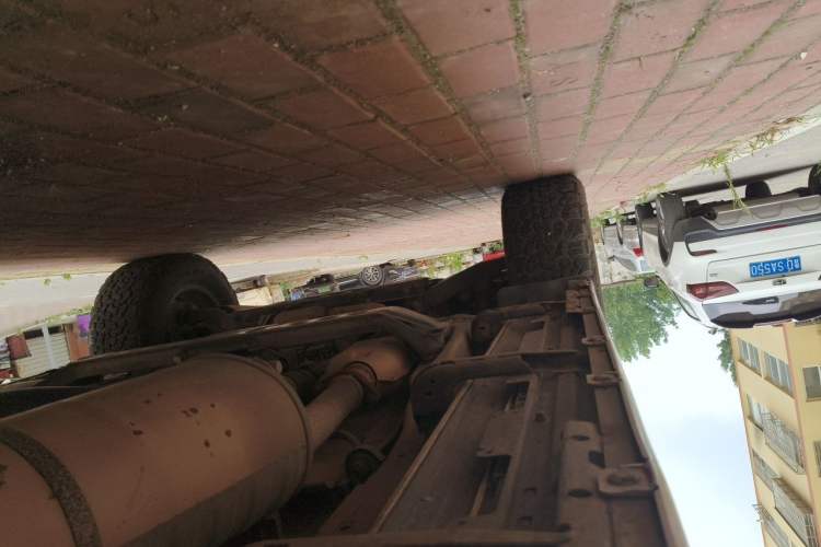 Used Mitsubishi Pajero  Chassis Rear Left