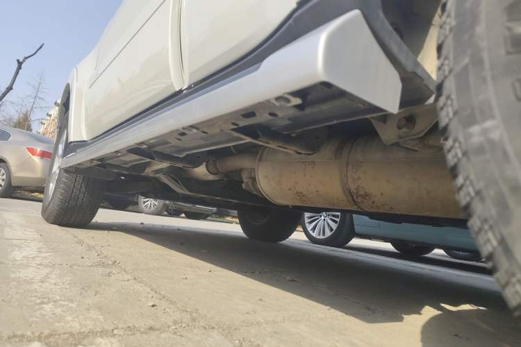 Used Mitsubishi Pajero 2019 3.0L Automatic Standard Edition Chassis Rear Left
