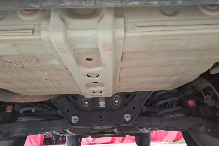 Used Mitsubishi Pajero 2019 V97 3.8L 5-Door GLS Middle East Edition Chassis Rear
