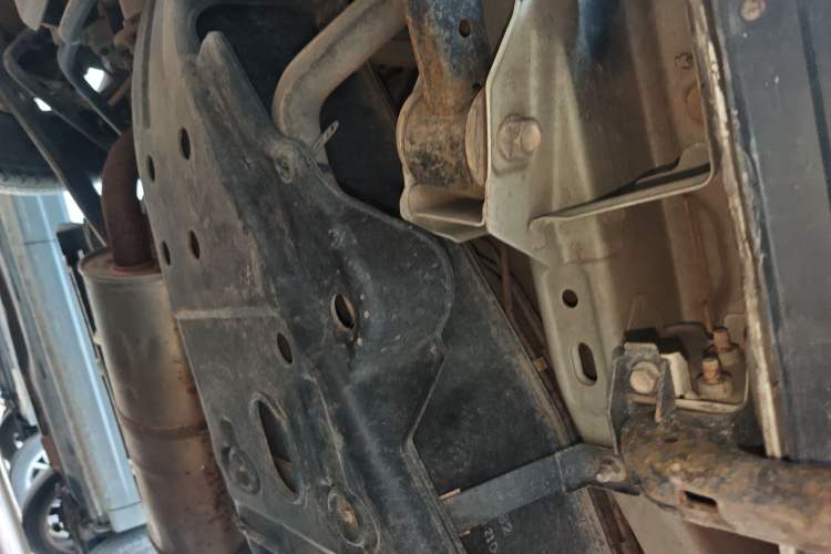 Used Mitsubishi Pajero  Chassis Rear Right