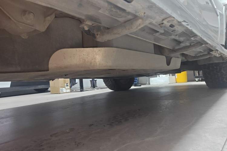 Used Mitsubishi Pajero  Chassis Rear Right