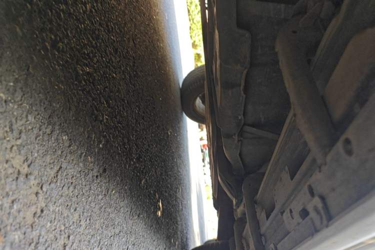 Used Mitsubishi Pajero  Chassis Rear Right