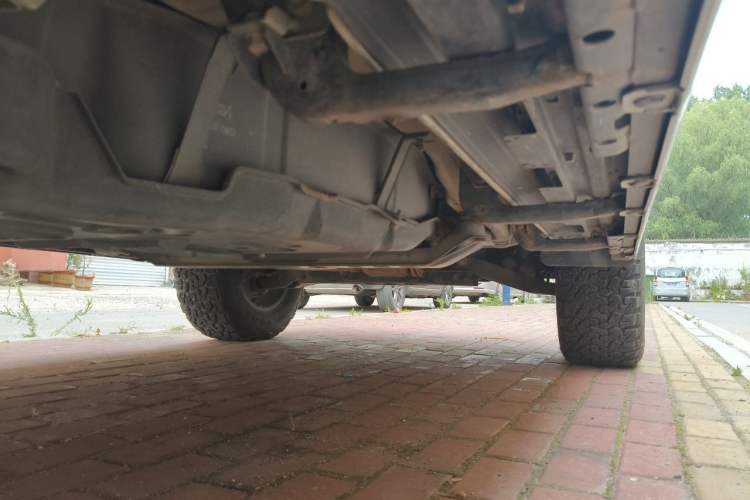 Used Mitsubishi Pajero  Chassis Rear Right